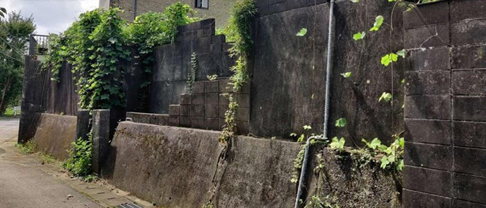 擁壁のある土地